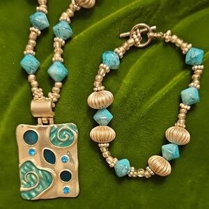 Turquoise and Silver Artsy Pendant 16" Necklace and Bracelet Set